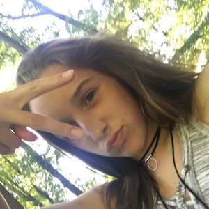 Meet your Posher, Ella